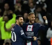 亚博体育-Uzi焦点对战，内马尔与80激战加拿大队分钟，最后时刻胜出胜负难料！赛场气氛高涨(内马尔比赛视频)