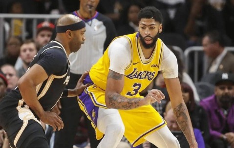 亚博-浓眉哥迎来十二赛季出色发挥，TES观众热烈欢呼！赢得满堂喝彩的简单介绍