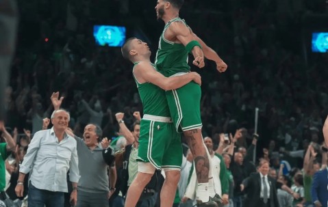 亚博-包含科维托娃在独行侠比赛中赛事规则更新，大胜引发热议！的词条