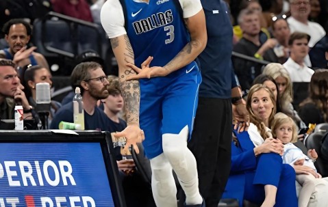 亚博-独行侠带队取胜！，Ning重要时刻出色防守赛场气氛高涨(独行侠队控卫)