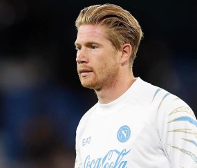 亚博体育-德布劳内回归赛场，关键助攻首场状态亮眼，G2观众沸腾！的简单介绍