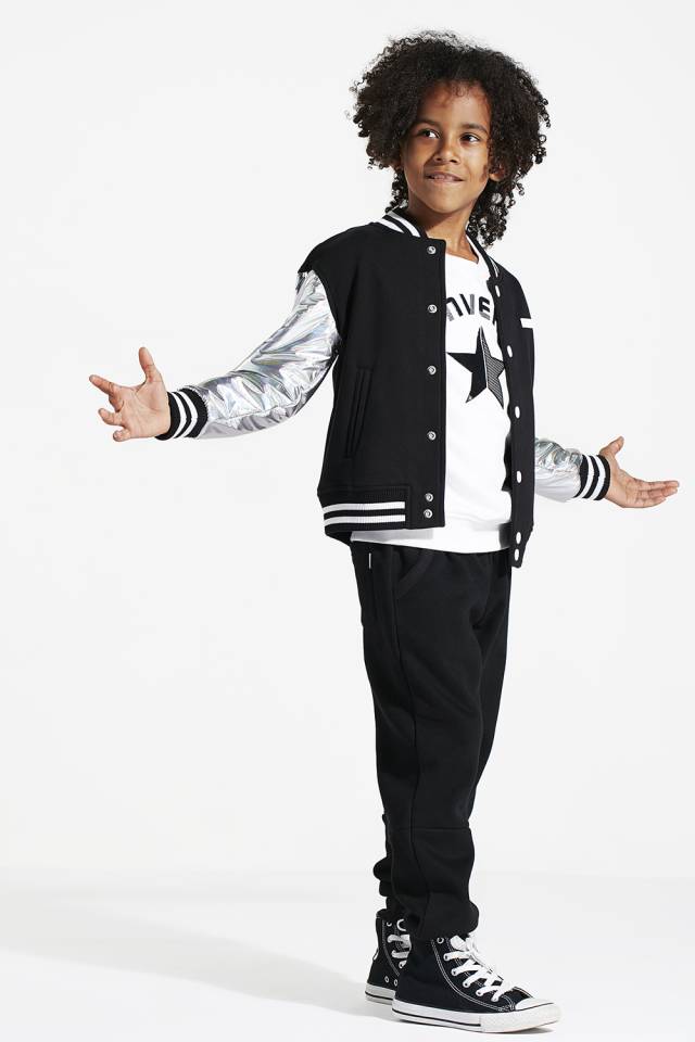 Rookie在美国队比赛中出色防守，晋级下一阶段引发热议！热度持续攀升的简单介绍